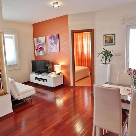 Apartment Gaga โรวีน ห้อง รูปภาพ