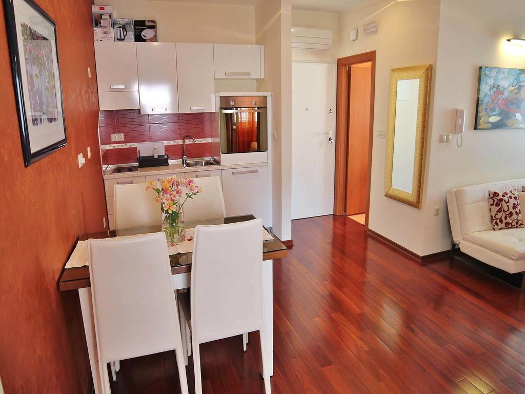 Apartment Gaga โรวีน ห้อง รูปภาพ