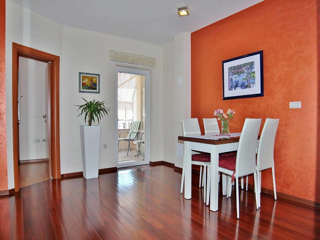 Apartment Gaga โรวีน ห้อง รูปภาพ