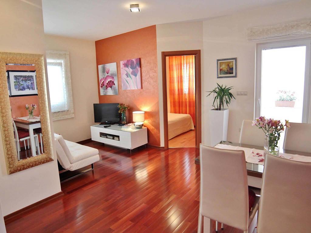 Apartment Gaga โรวีน ห้อง รูปภาพ